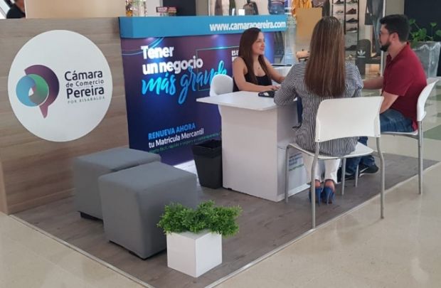 LA CÁMARA DE COMERCIO PRESENTE EN LOS CENTROS COMERCIALES DE PEREIRA