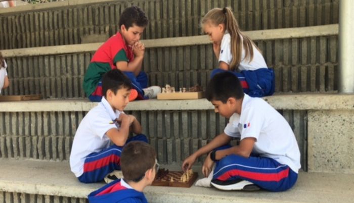 Torneo de baloncesto y ajedrez