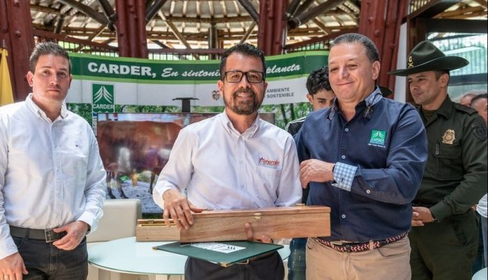La Carder Risaralda reconoció a Energía de Pereira por su mérito ambiental