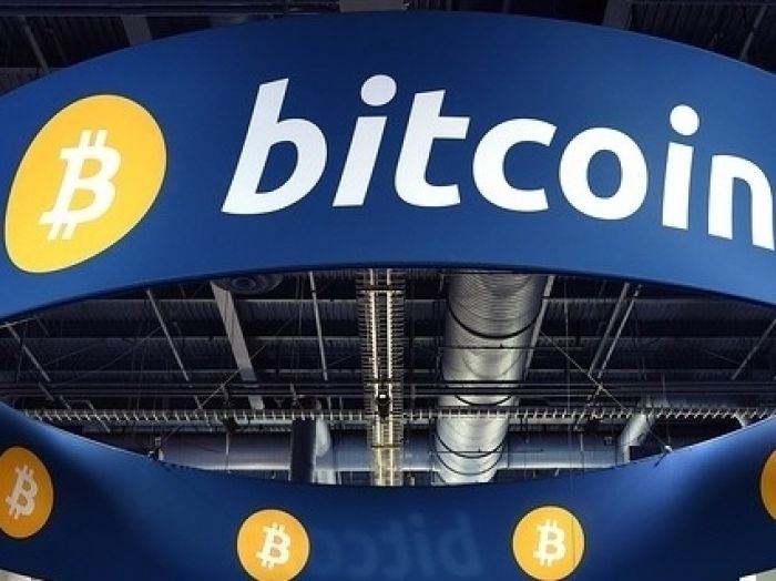 Entérate de que es BitCoin, la nueva moneda de la era digital.