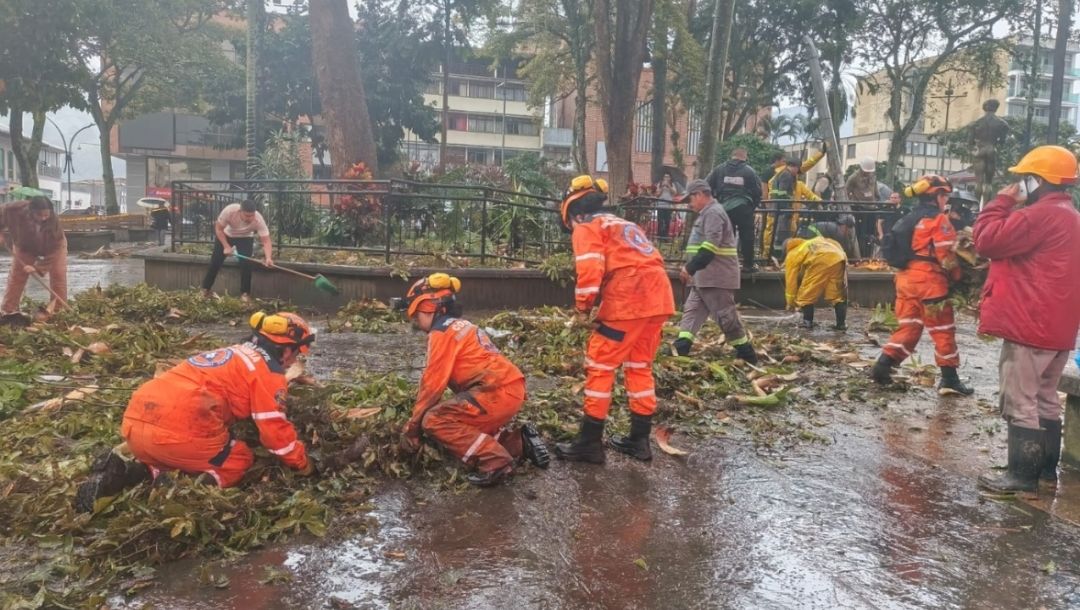 Imagen de Aguacero y vendaval provocaron emergencias en Calarcá y Armenia