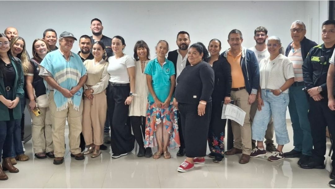 Imagen de Líderes de Tribunas expusieron necesidades en Comité Local de Gobierno  