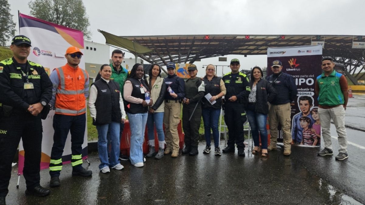 Alcaldía de Pereira realiza campaña de sensibilización sobre la trata de personas en el peaje de Circasia