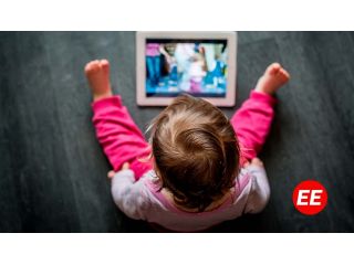 Profesionales advierten sobre el uso de pantallas para los bebés