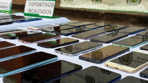 Golpe al comercio ilegal: incautan celulares robados y accesorios falsificados