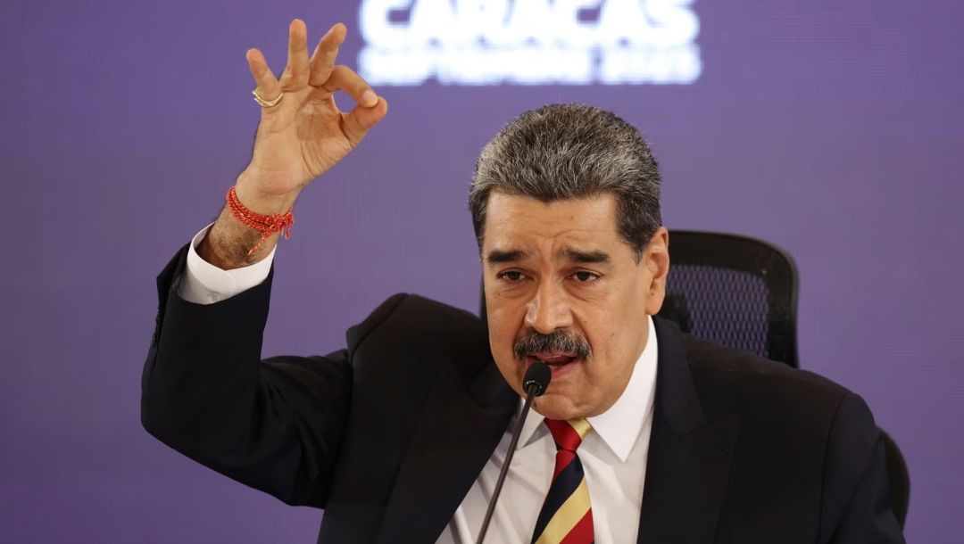 Imagen de Maduro amenaza con declarar a Venezuela “en armas” ante posible agresión estadounidense