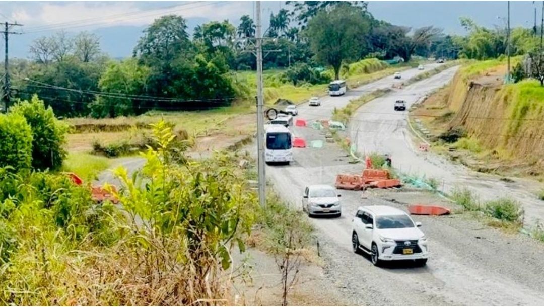 Imagen de Apertura de la licitación de la Avenida Los Colibríes Fase I, ratifica el compromiso del alcalde Mauricio Salazar por la