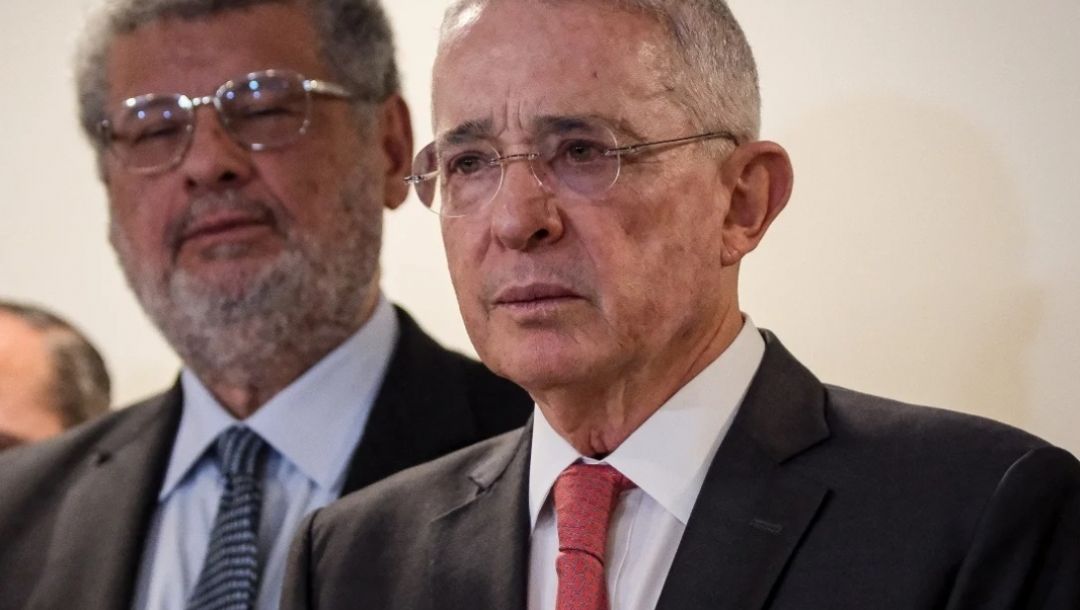 Imagen de Suspendido juicio contra Uribe por recusación a la juez del caso