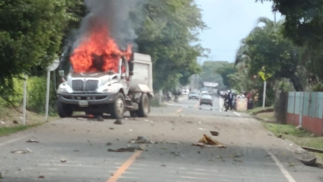 Imagen de Atentado con volqueta bomba sacude zona rural de Caloto